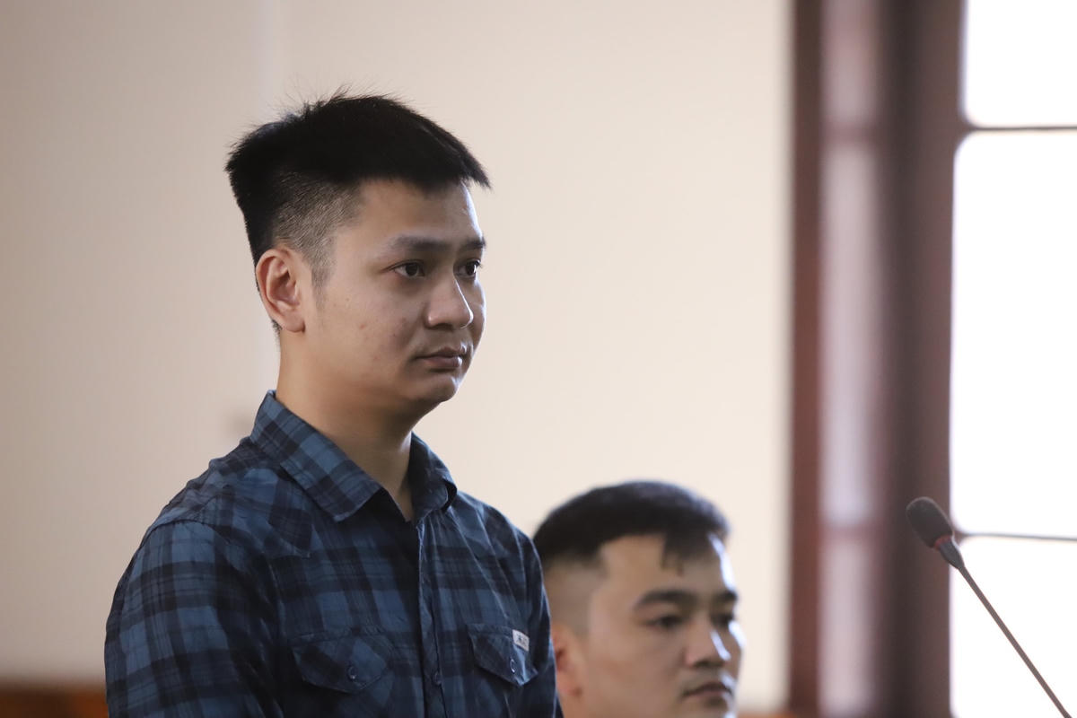 Phiên toà xét xử Lê Đình Tú.
