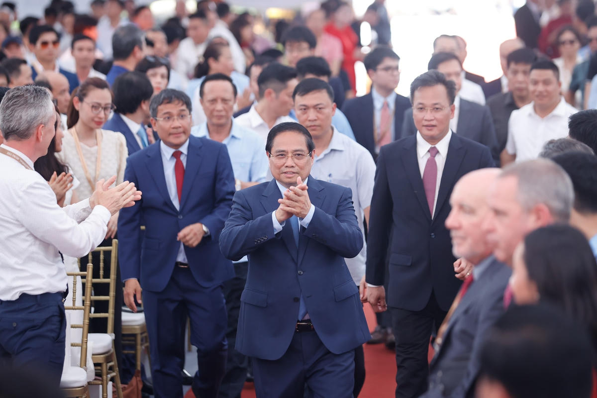 Thủ tướng dự lễ khởi công dự án Trump International Hưng Yên- Ảnh 1. Thủ tướng dự lễ khởi công dự án Trump International Hưng Yên- Ảnh 1.