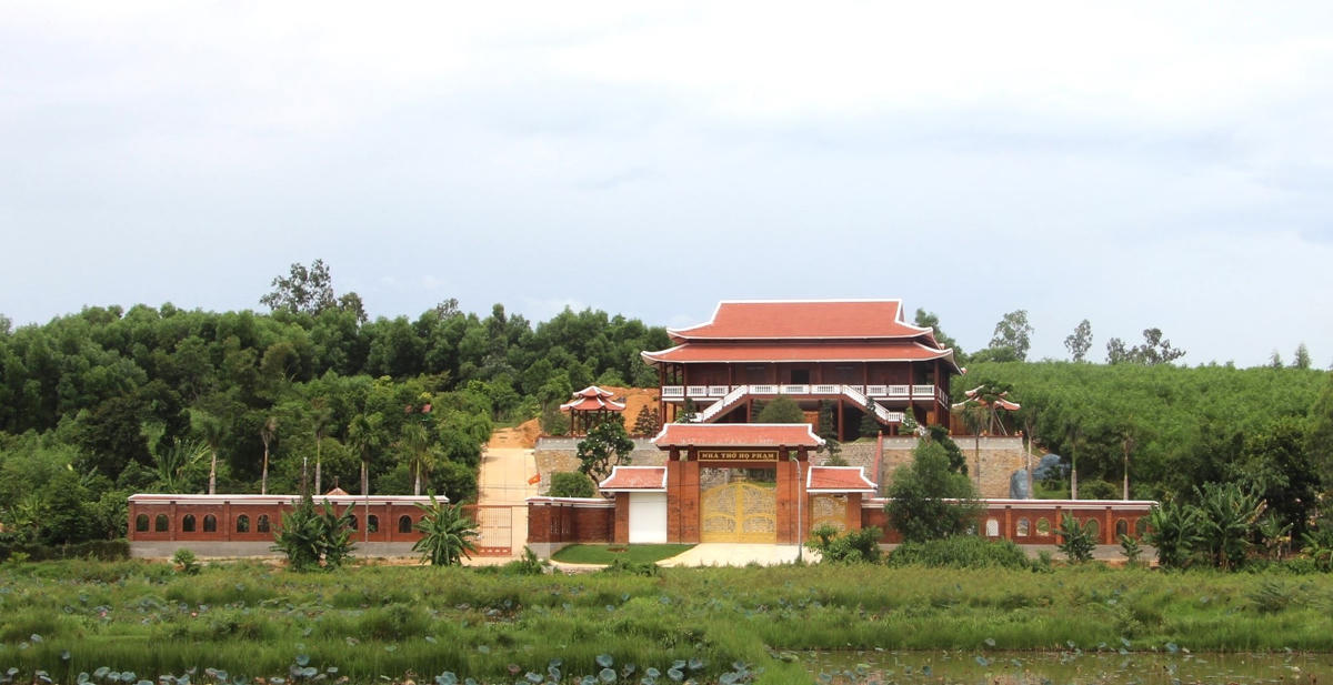 Một góc nhà thờ tộc họ của ông Phạm Văn Phong.