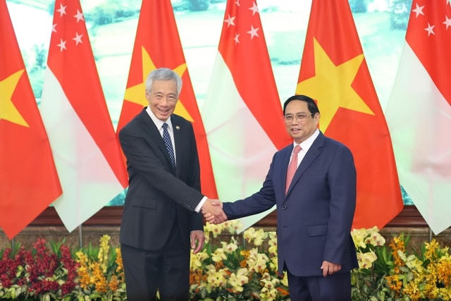 Thủ tướng Phạm Minh Chính và Thủ tướng Singapore Lý Hiển Long tại cuộc hội đàm.
