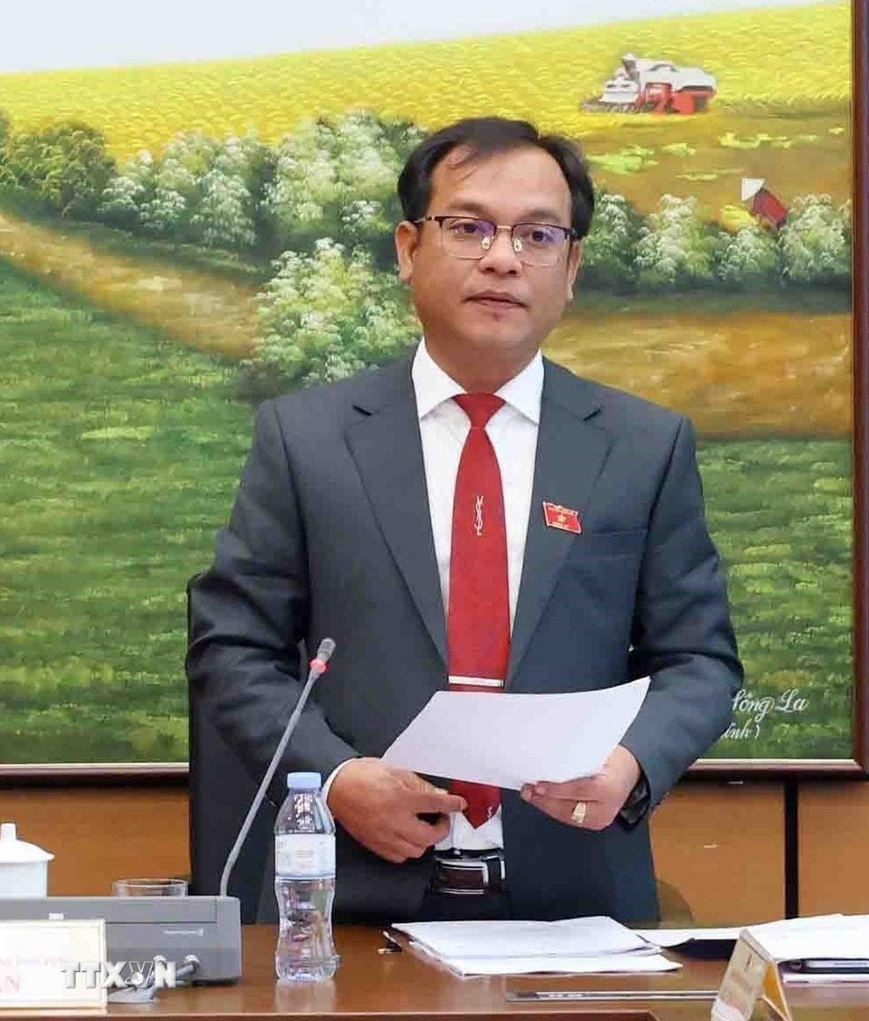 Ông U Huấn, Ủy viên dự khuyết Trung ương Đảng, Phó Bí thư Thường trực Tỉnh ủy, đại biểu Quốc hội khóa XV, giữ chức vụ Trưởng Đoàn đại biểu Quốc hội khóa XV tỉnh Quảng Ngãi. (Ảnh: Phạm Kiên/TTXVN)