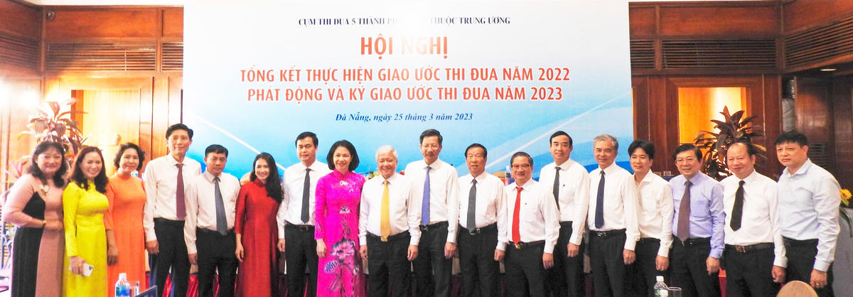 Chủ tịch Đỗ Văn Chiến dự, chỉ đạo Hội nghị Cụm thi đua 5 TP trực thuộc Trung ương