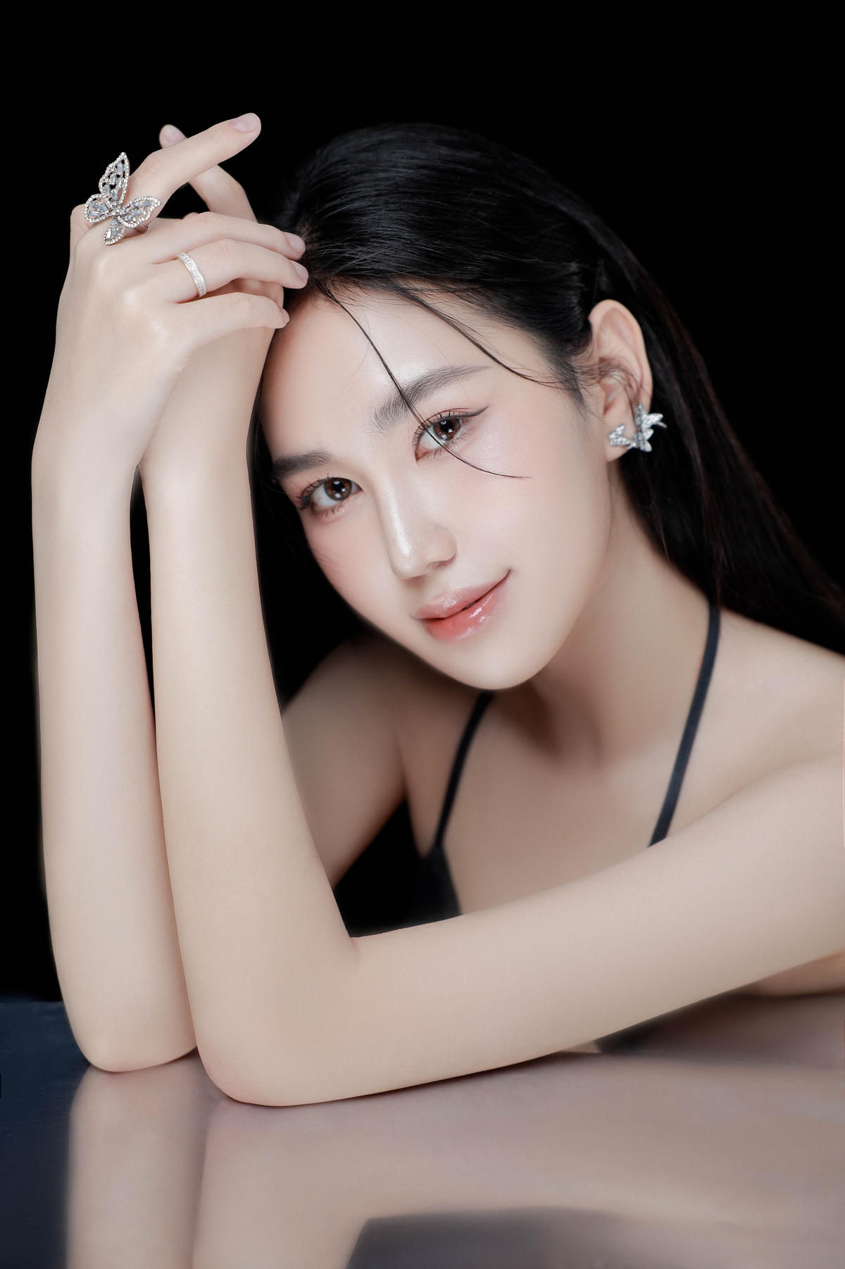 Tiết lộ từ BTC, các thí sinh Miss Grand Vietnam - Hoa hậu Hòa bình Việt Nam 2023 sẽ trải qua các vòng thi chính dự kiến diễn ra vào: 2/7/2023 - Sơ khảo tại TP HCM; 23/8 Chung khảo Toàn quốc và vòng thi cuối vào 27/8 - Chung kết Toàn quốc. 