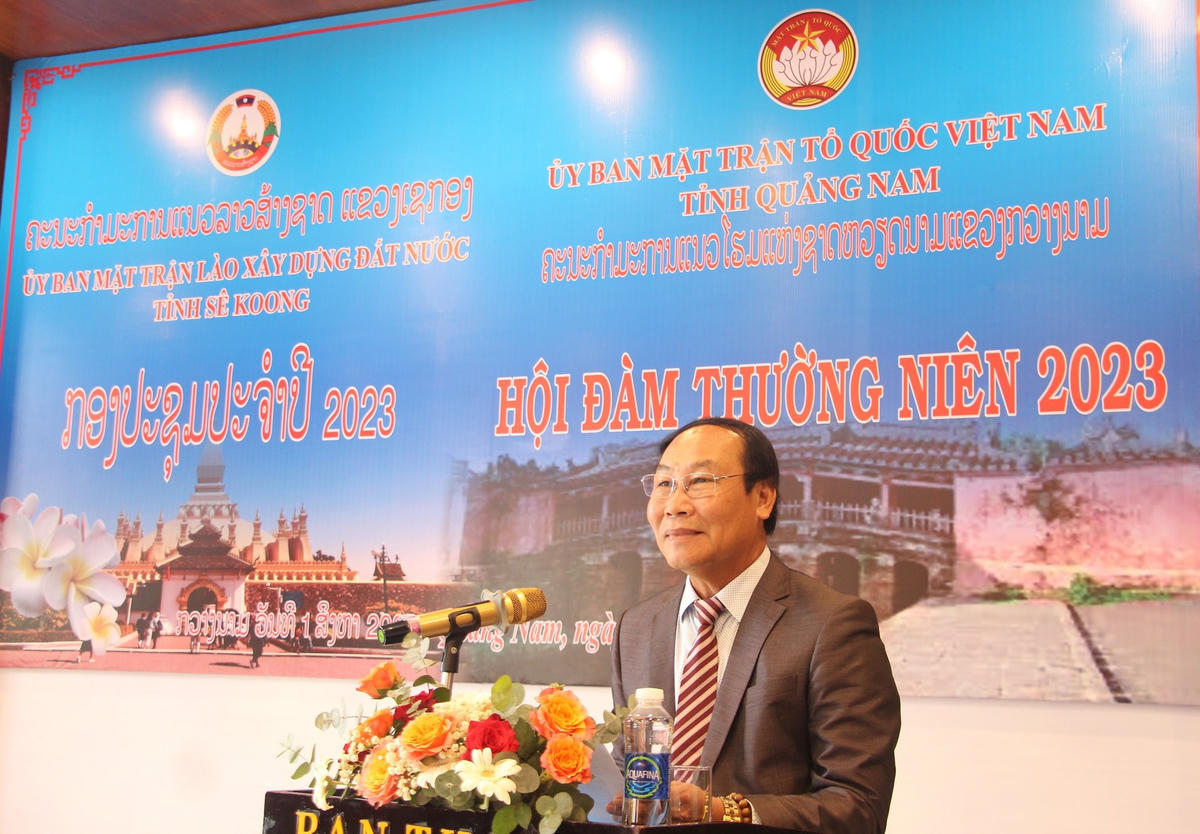 Ông Võ Xuân Ca, Chủ tịch Ủy ban MTTQ Việt Nam tỉnh Quảng Nam phát biểu tại Hội đàm.