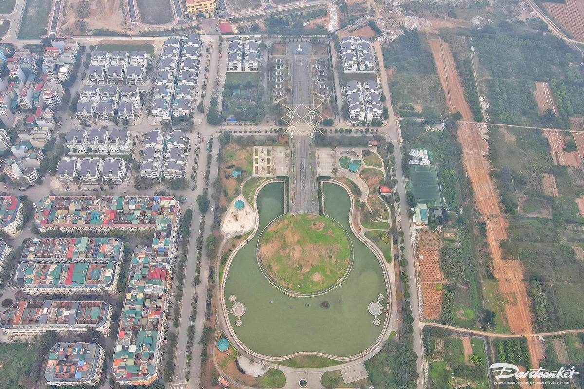 W_cong_vien_dan_guita-le-khanh1.jpg