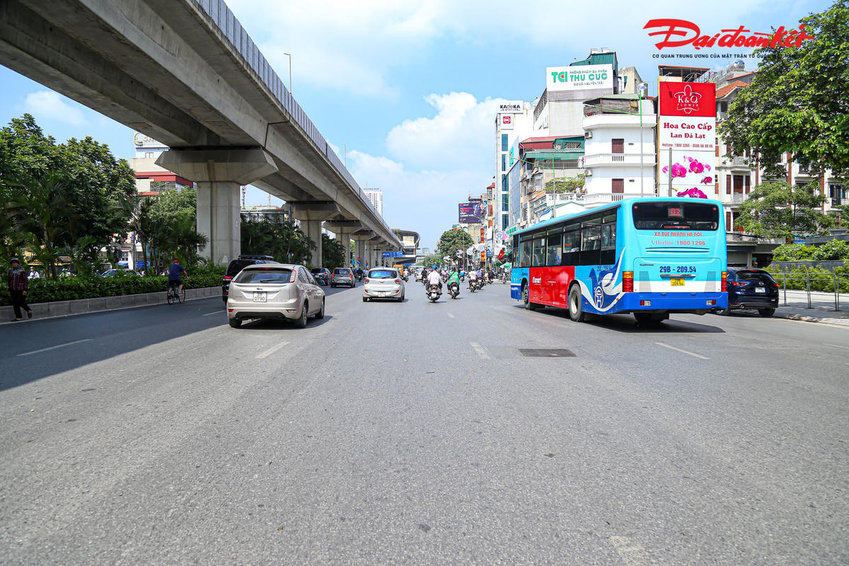 Cận cảnh: Tuyến đường sắp có làn dành riêng cho ô tô, xe máy
