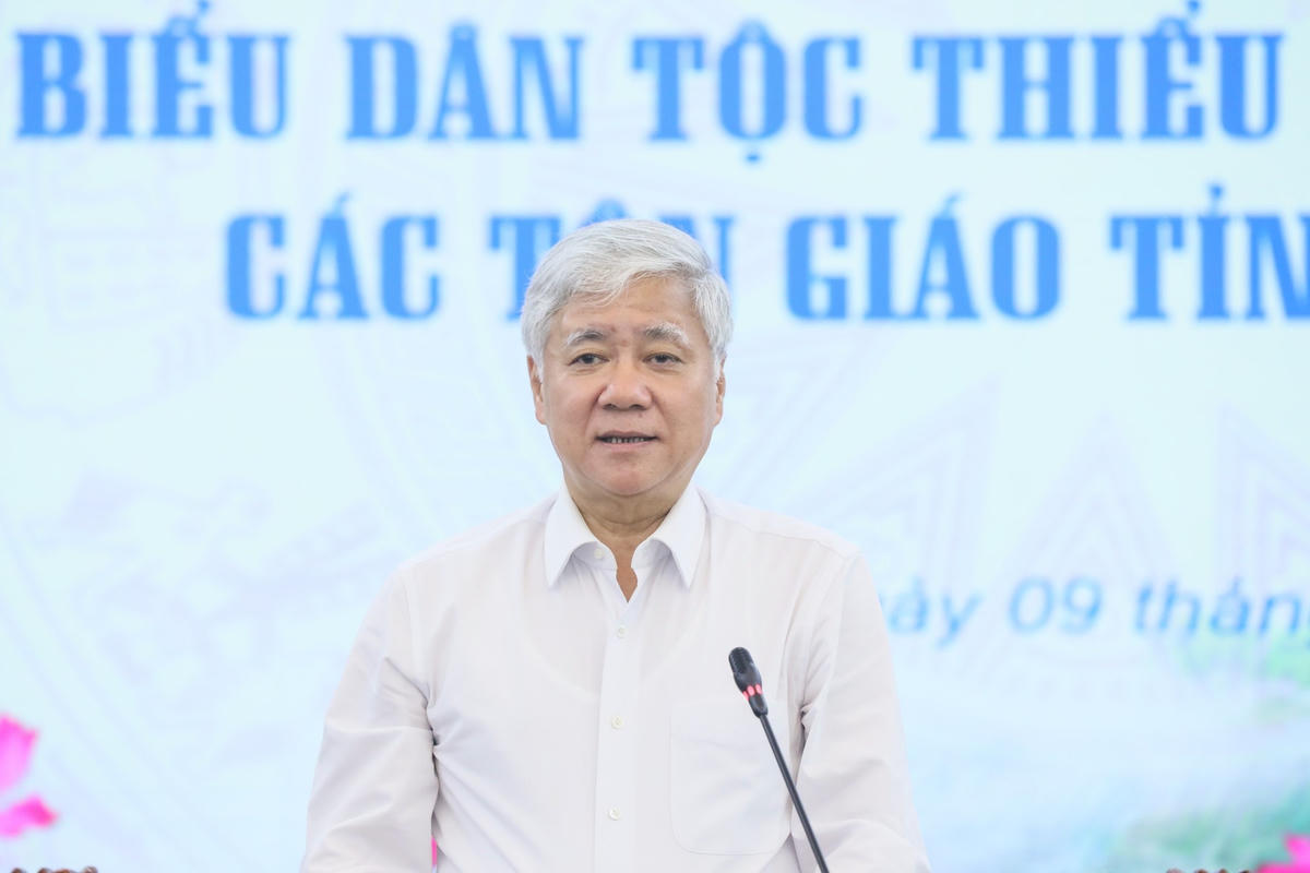 Bí thư Trung ương Đảng, Chủ tịch UBTƯ MTTQ Việt Nam Đỗ Văn Chiến mong rằng đồng bào dân tộc thiểu số tin tưởng vào sự lãnh đạo của Đảng, quản lý của Nhà nước, đóng góp công sức thực hiện các cuộc vận động, phong trào thi đua yêu nước do Chính phủ và Mặt trận phát động.
