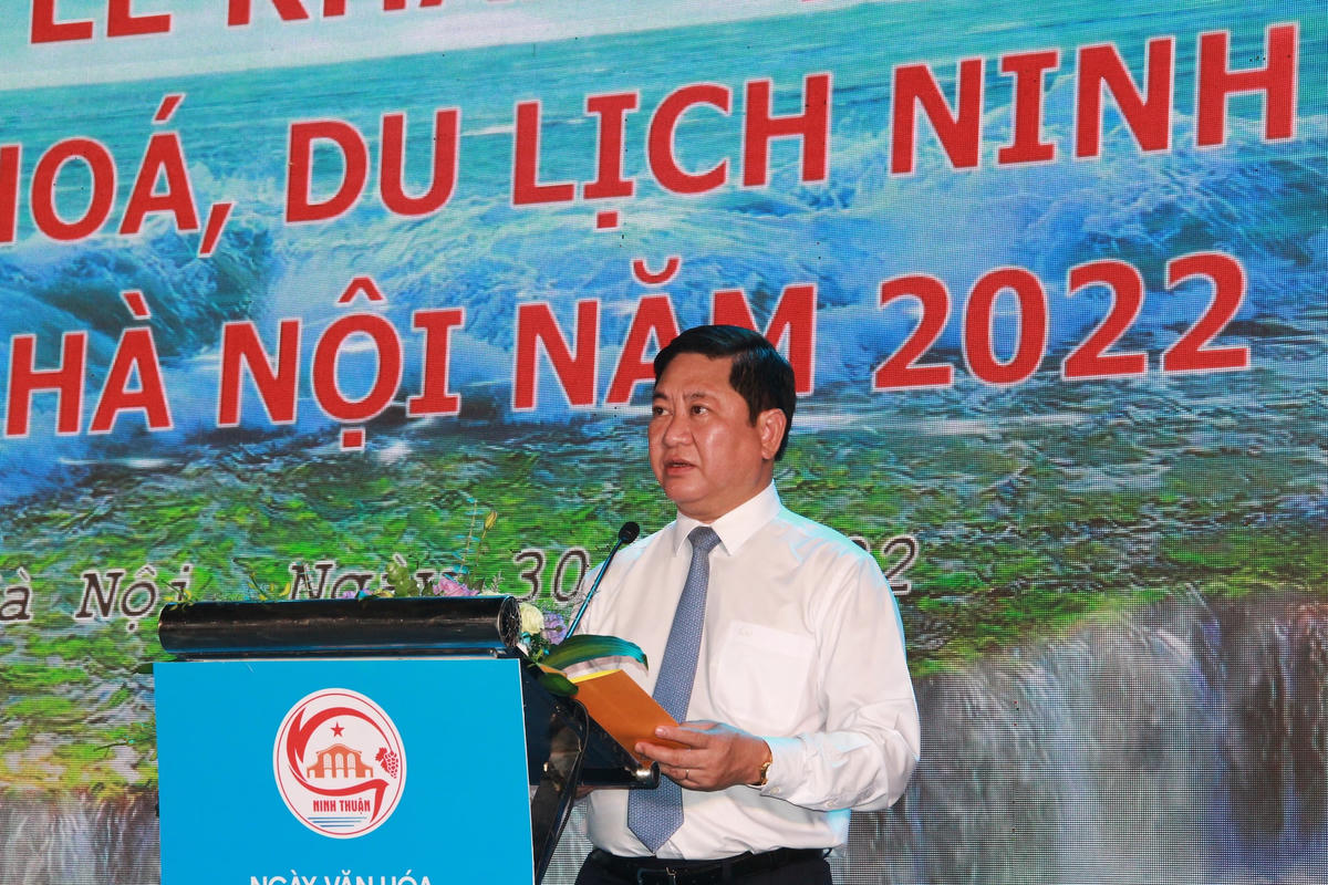 , Ông Trần Quốc Nam, Phó Bí thư, Chủ tịch UBND tỉnh Ninh Thuận phát biểu lễ khai mạc.