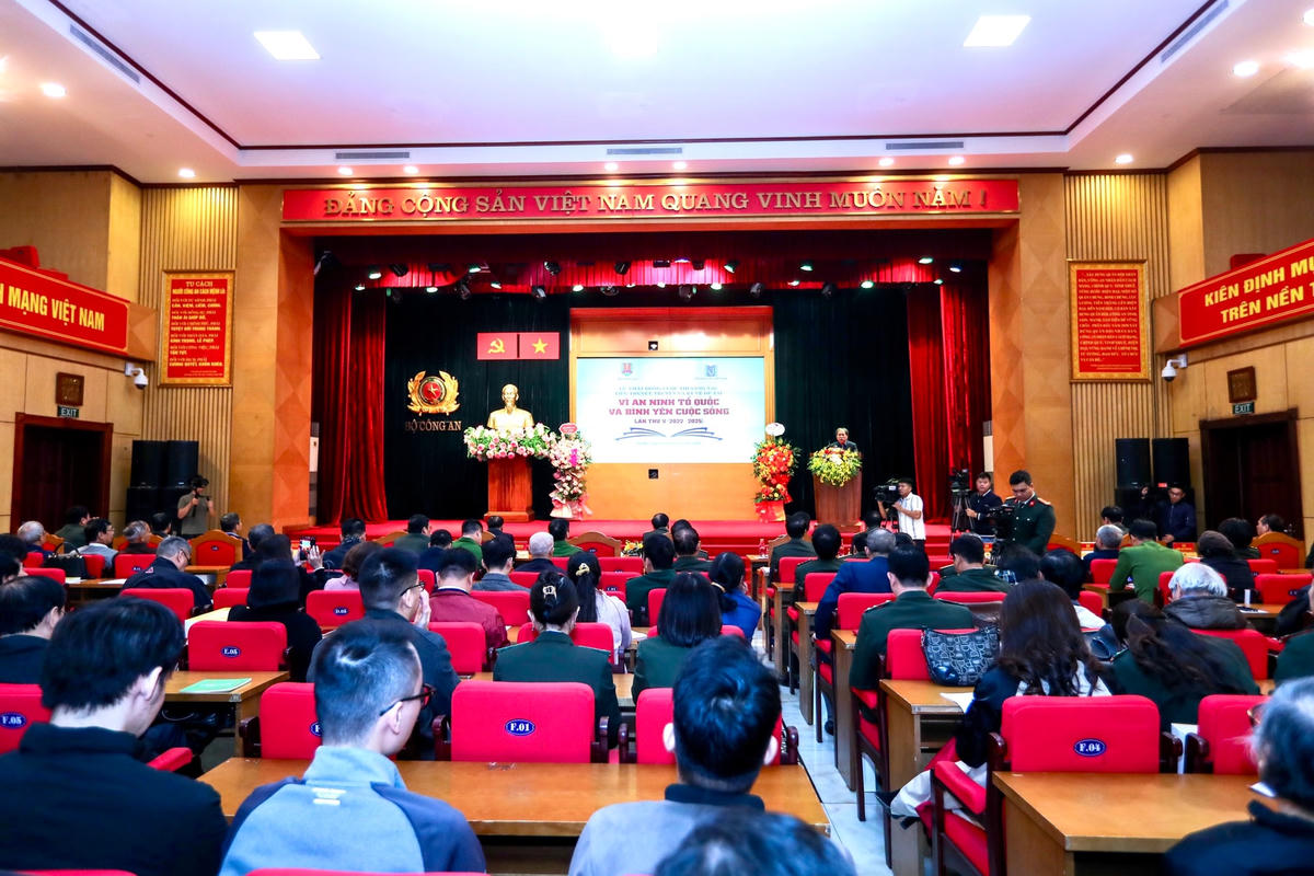 Toàn cảnh lễ phát động.