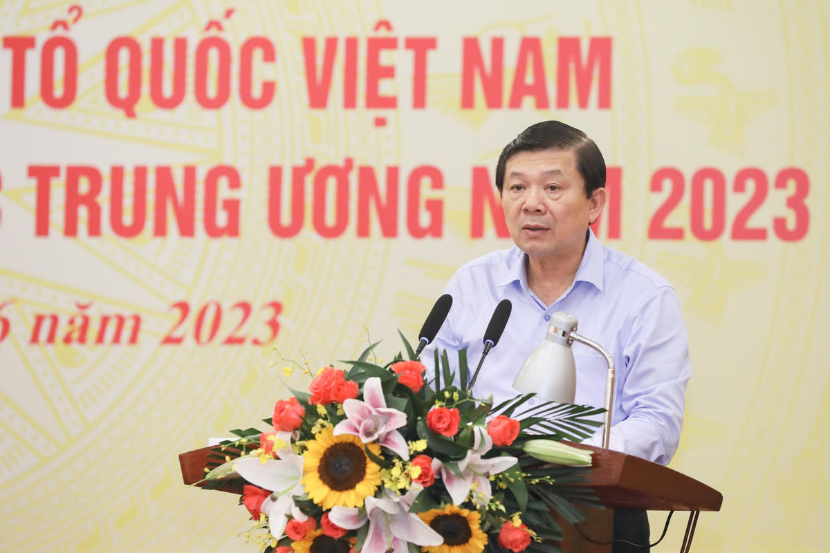 Phó Chủ tịch Nguyễn Hữu Dũng phát biểu tại Hội nghị. Ảnh: Quang Vinh.