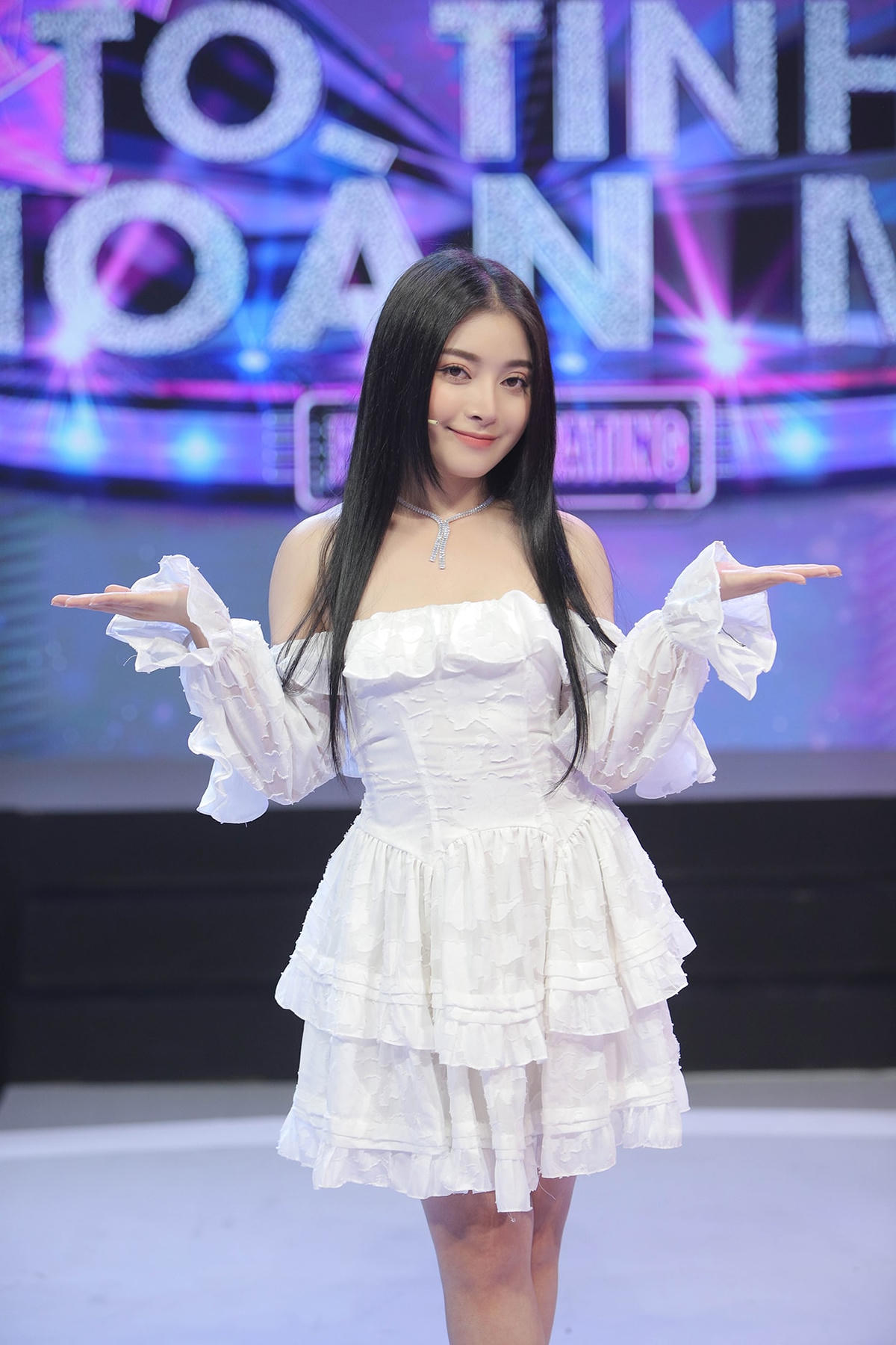 Hằng Meily có ngoại hình xinh đẹp và cá tính. Ảnh: Perfect Universe.