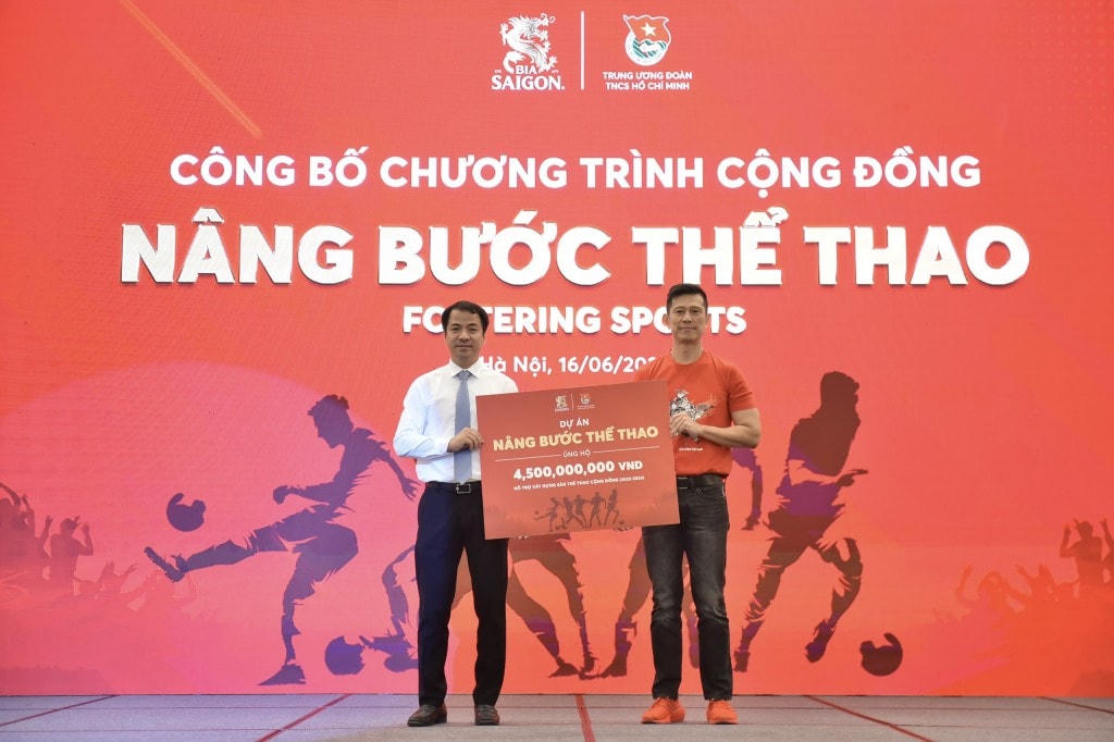 Công bố dự án "Nâng bước thể thao".
