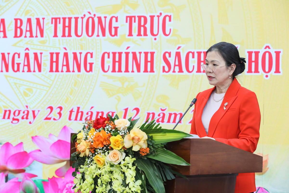 Phó Chủ tịch Trương Thị Ngọc Ánh thông tin về nội dung chương trình phối hợp.