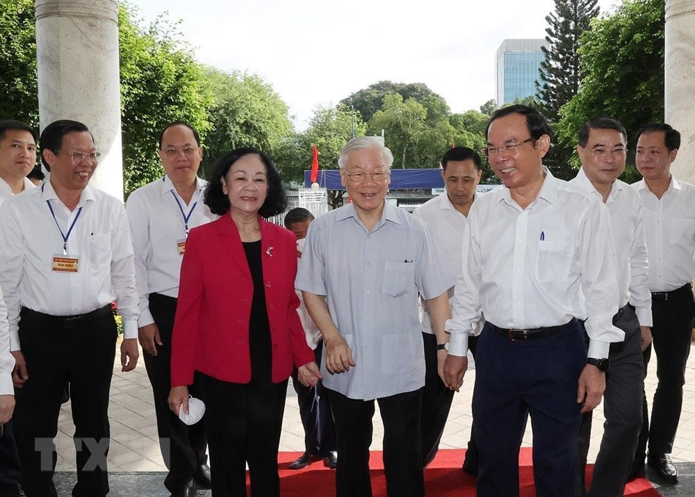 Tổng Bí thư Nguyễn Phú Trọng đến làm việc với Ban Thường vụ Thành ủy và lãnh đạo chủ chốt Thành phố Hồ Chí Minh. (Ảnh: Trí Dũng/TTXVN).