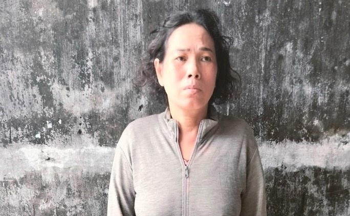 Đối tượng Trần Thị Mỹ Vân tại cơ quan Công an.