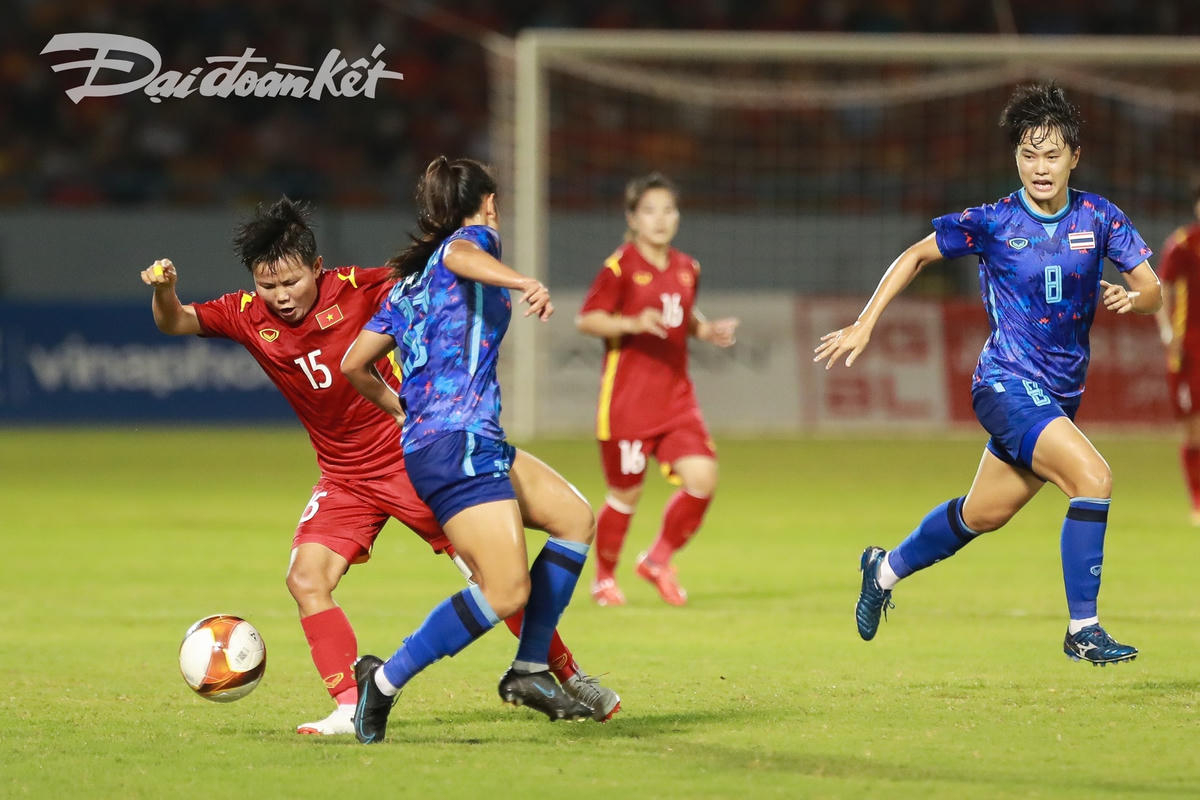 [ẢNH] Lần thứ 3 liên tiếp Đội tuyển nữ Việt Nam lên ngôi vô địch SEA Games