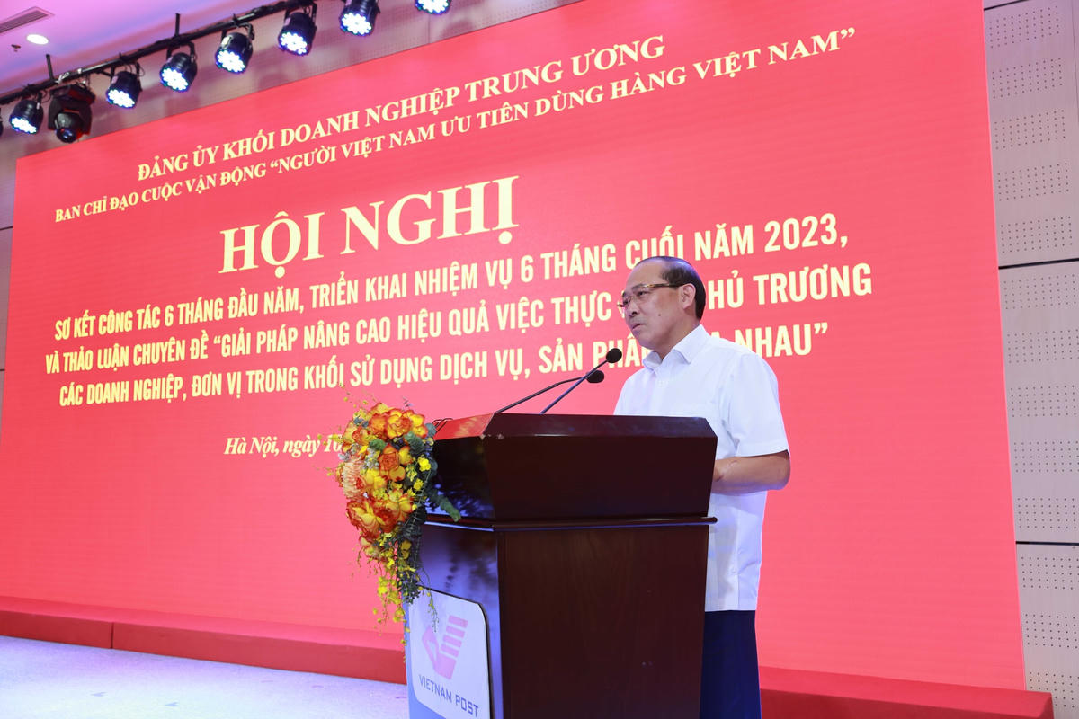 Phó Chủ tịch UBTƯ MTTQ Việt Nam Hoàng Công Thủy phát biểu tại Hội nghị. Ảnh: Lan Hương.