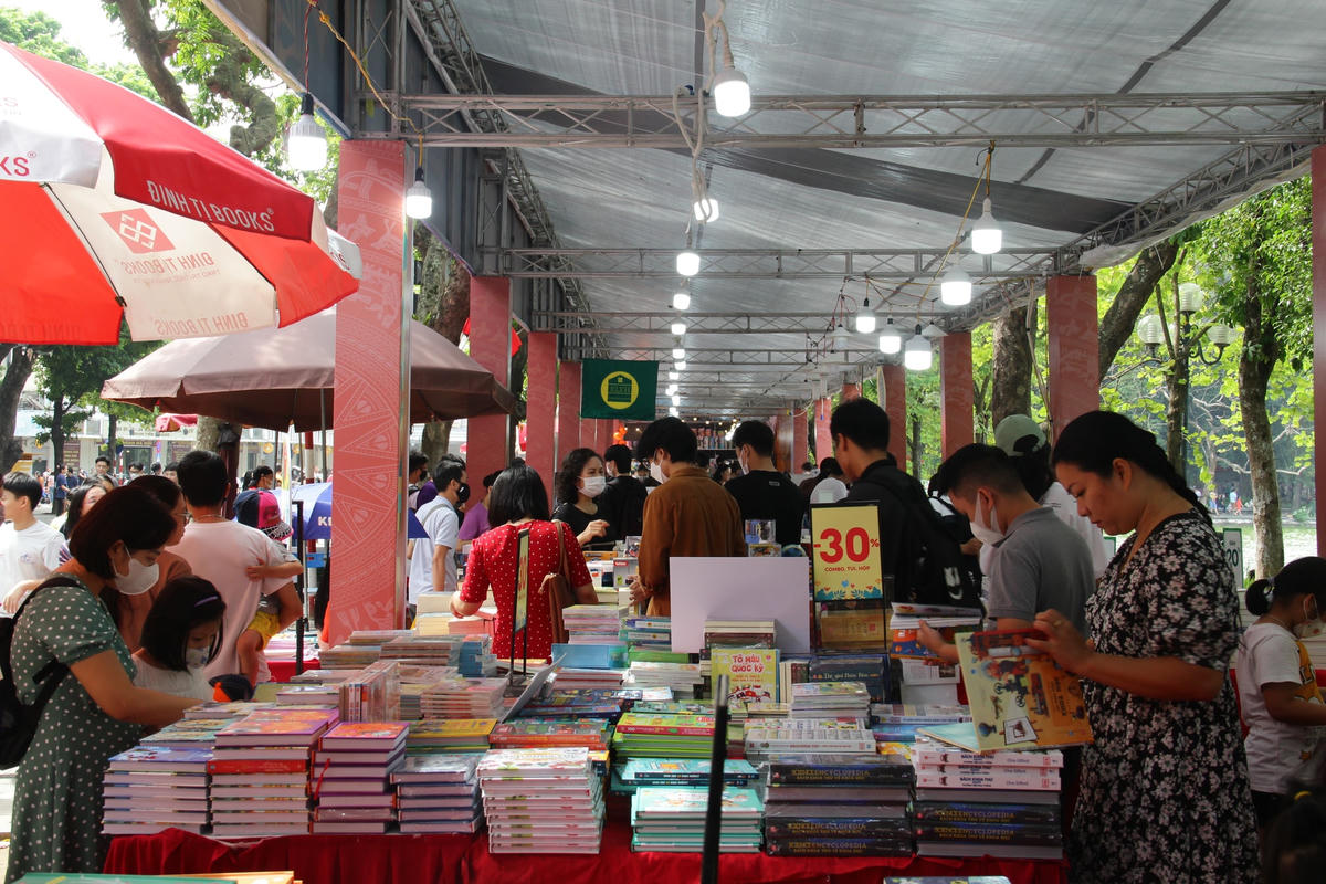 Sửa đổi Luật để thúc đẩy xuất bản.