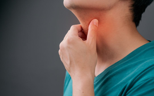 Viêm thanh quản mạn tính gây khàn tiếng, mất tiếng kéo dài.