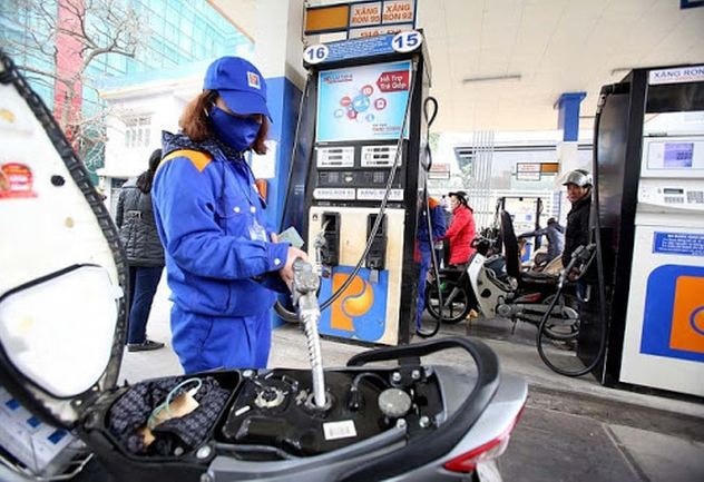 Giá xăng có thể giảm trong phiên điều hành ngày mai. Ảnh minh họa