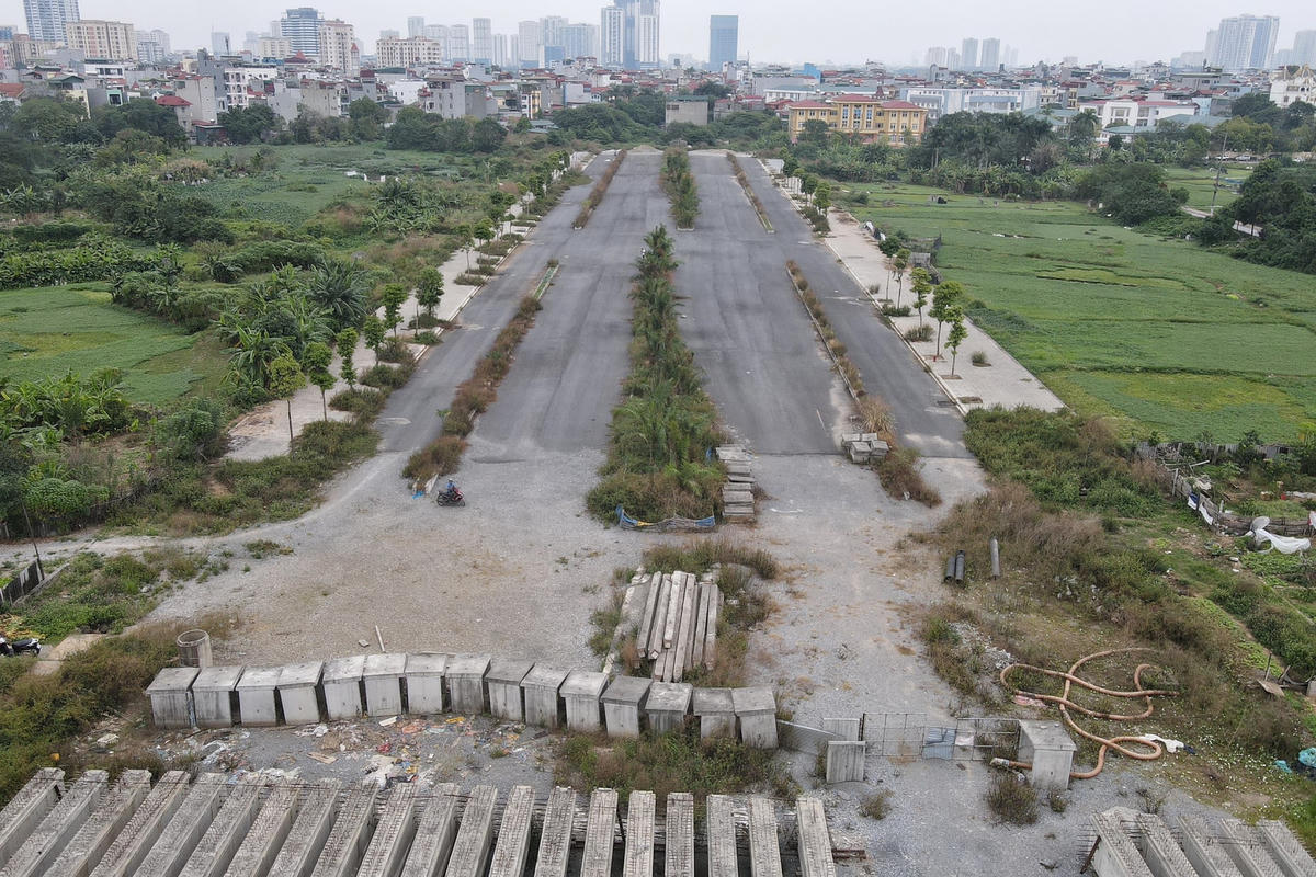 2 đoạn tuyến đang đầu tư và triển khai các thủ tục đầu tư (9,04 km): 1 đoạn trên địa bàn Quận Bắc Từ Liêm, có chiều dài 3,24 km (Đoạn từ Văn Tiến Dũng đến Phạm Văn Đồng); 1 đoạn trên địa bàn huyện Đan Phượng,  có chiều dài 5,8 km (đoạn từ Vành đai 3,5 đến kênh Đan Hoài).