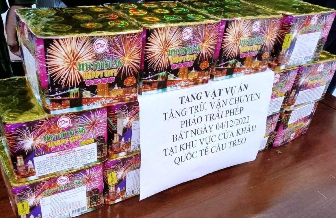 Tang vật vụ án.