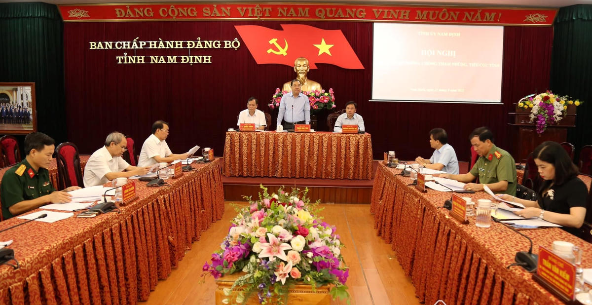 Một trong những nhiệm vụ quan trọng của Ban Chỉ đạo PCTNTC tỉnh Nam Định tới đây là tập trung điều tra, truy tố, xét xử các vụ án tham nhũng, tiêu cực, nhất là các vụ việc đã đưa vào diện Ban Chỉ đạo theo dõi, chỉ đạo.