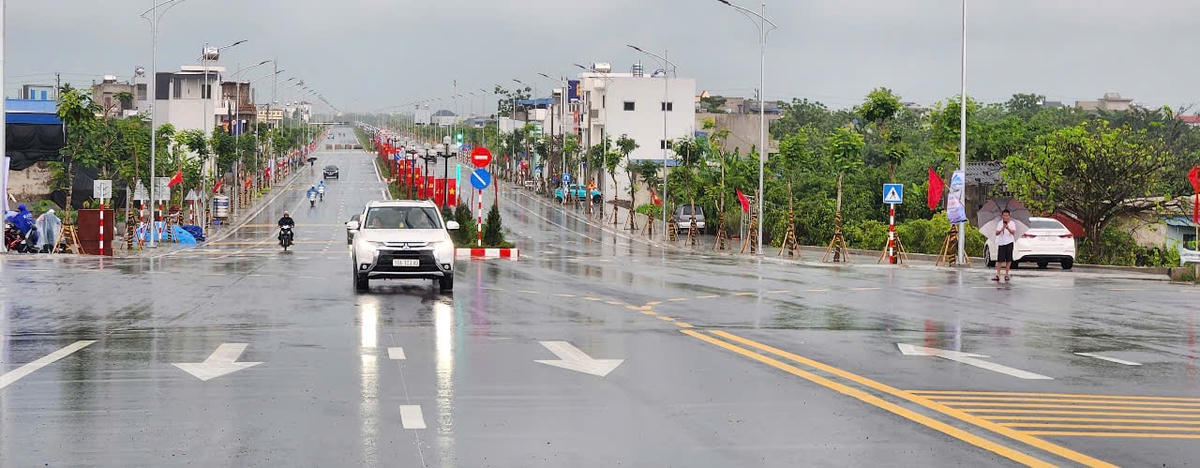 Thiên Trường là tên cổ của TP Nam Định ngày nay, cụ thể vào năm1262, sau khi chiến thắng quân xâm lược Nguyên Mông lần thứ nhất, Thượng hoàng Trần Nhân Tông đã thăng hương Tức Mạc (Phường Lộc Vượng, TP Nam Định ngày nay, quê hương của các vị vua Triều Trần) thành phủ Thiên Trường (TP Nam Định ngày nay).