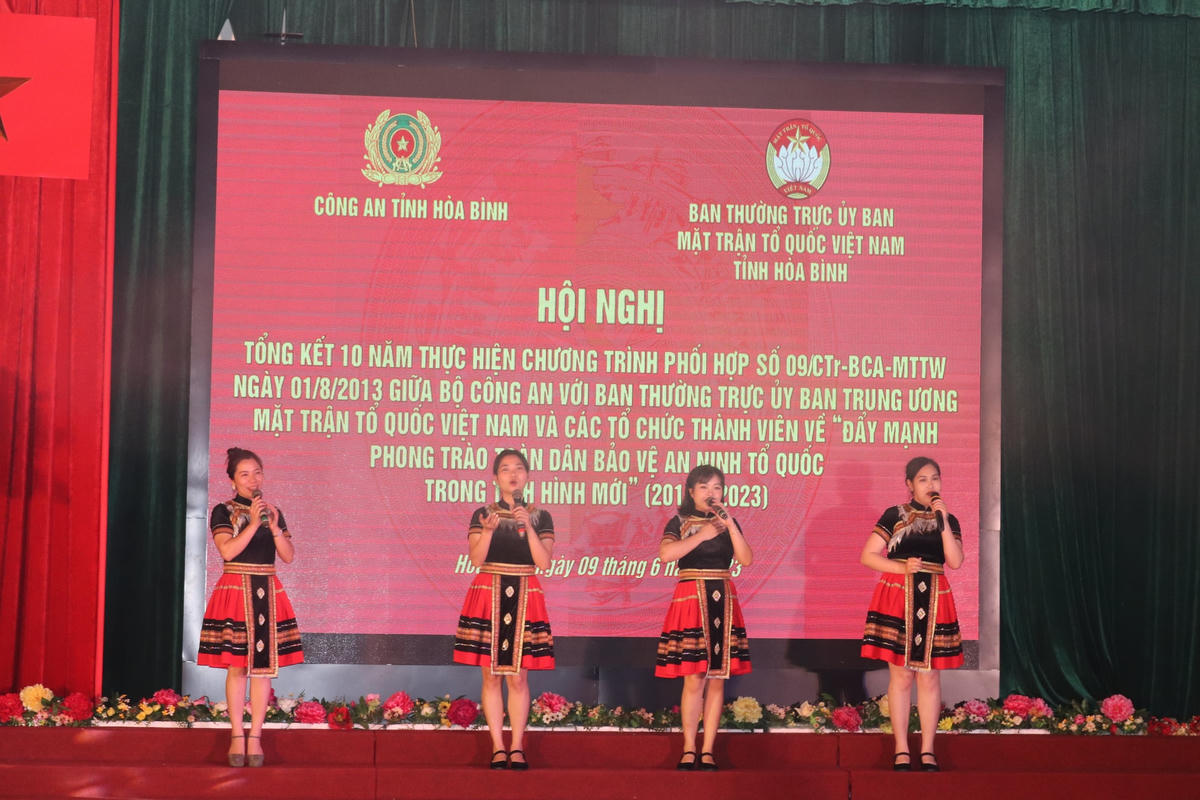 Hòa Bình: Thành quả sau 10 năm phối hợp thực hiện phong trào toàn dân bảo vệ ANTQ trong tình hình mới