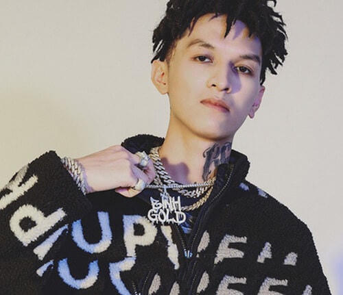 Sau khi bị điểm mặt, chỉ tên, Bình Gold đã ẩn toàn bộ video nhạc bị cho là dung tục, phản cảm. 