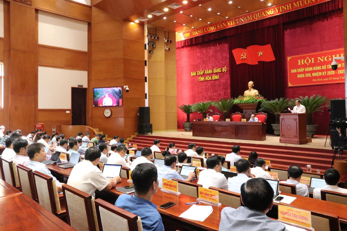 Quang cảnh hội nghị.