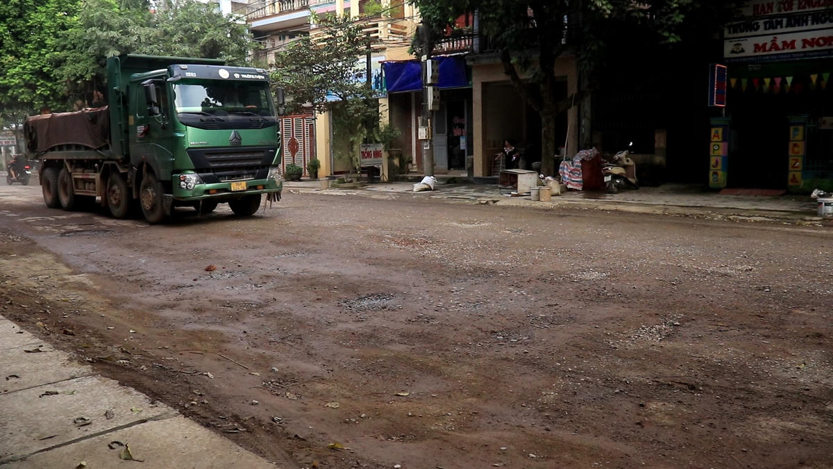 Tuyến QL45, đoạn qua địa bàn thị trấn Kim Tân dài 2,9km.