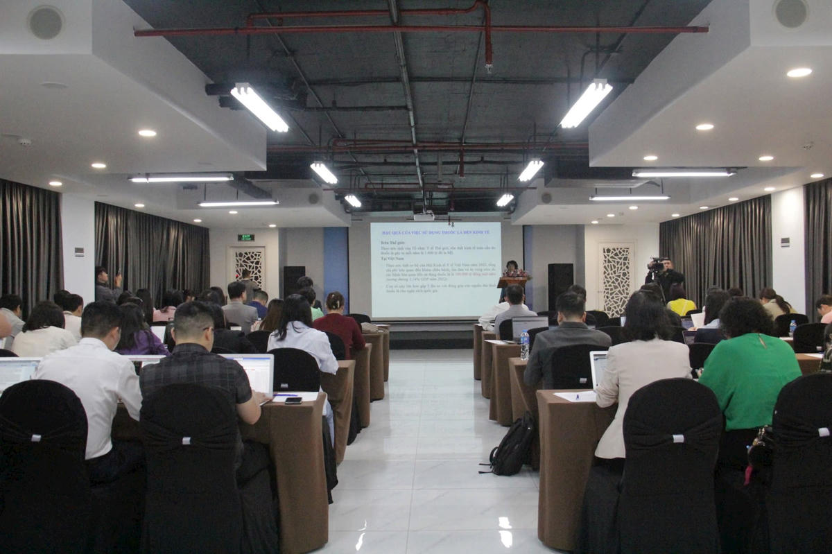 thuốc lá điện tử