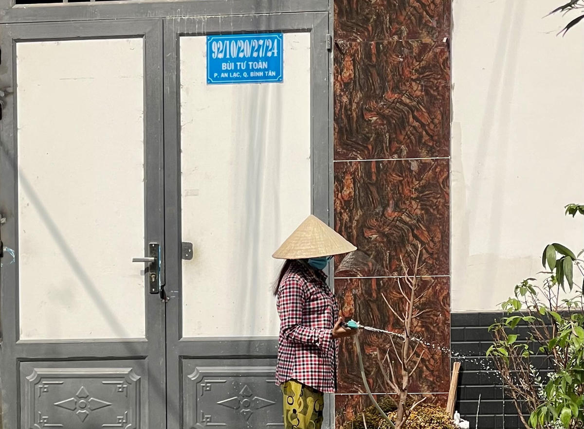 Một căn nhà có 5 xuyệt ở đường Bùi Tư Toàn, quận Bình Tân, TPHCM. Ảnh: Đoàn Xá.