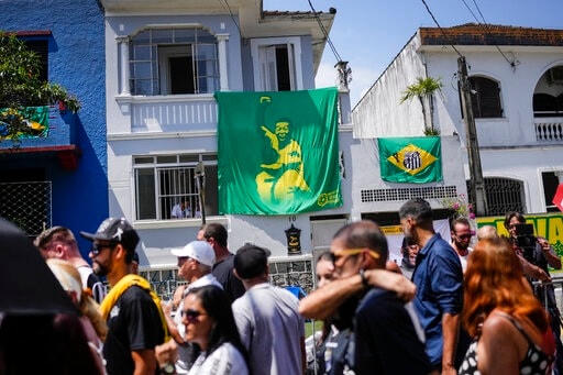 Trong sự nghiệp của mình, "Vua bóng đá" Pele đã giúp Brazil 3 lần vô địch thế giới vào các năm 1958, 1962 và 1970 (Ảnh: AP).