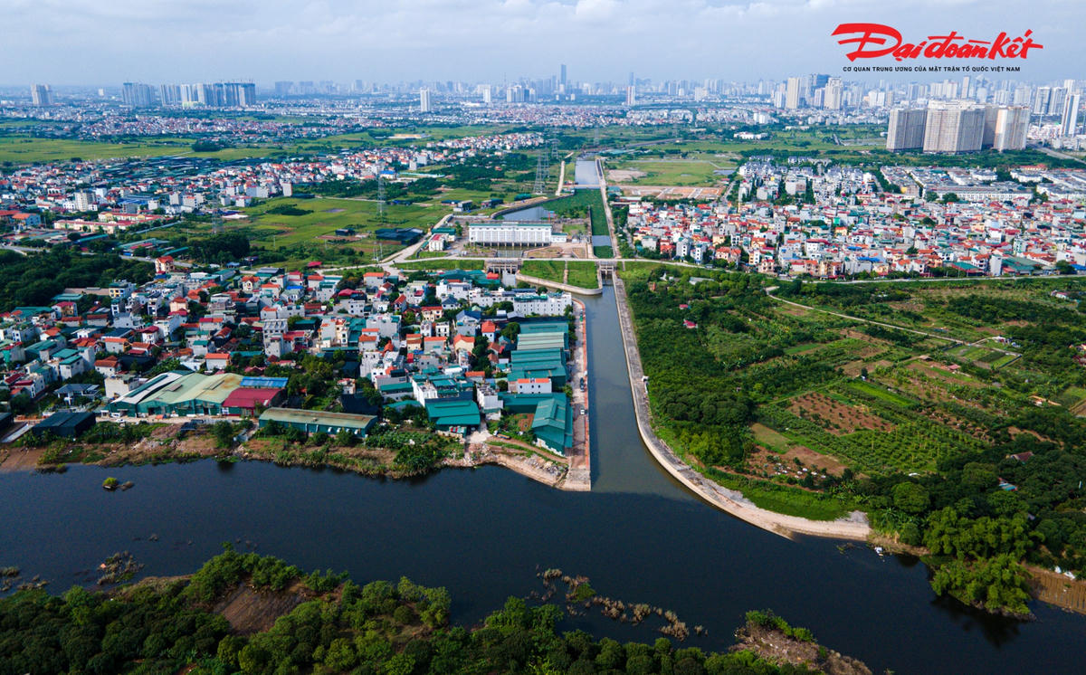 Dự án gồm nhiều giai đoạn khác nhau, trong đó giai đoạn 1 có tổng mức đầu tư khoảng 4.700 tỷ đồng xây dựng trạm bơm tiêu Yên Nghĩa với 10 tổ máy, tổng công suất 120 m3/s. Dự án này cơ bản đã hoàn thành và có thể vận hành tiêu thoát nước cứu ngập cho 6 quận huyện nội, ngoại thành phía Tây Thủ đô, tuy nhiên chưa mang lại hiệu quả.