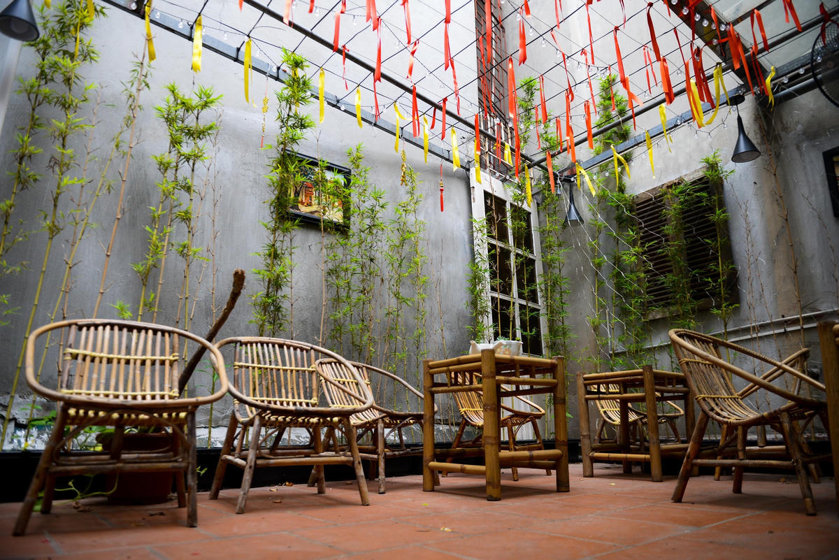 Trải nghiệm quán trà độc đáo bậc nhất Hà Nội: Khách đến tự phục vụ, tự trả tiền