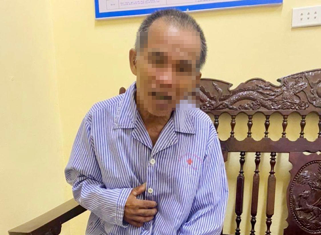 Ngay trong đêm, lực lượng Công an xã Cẩm Thành đã bàn giao ông N.V.L. cho người thân.