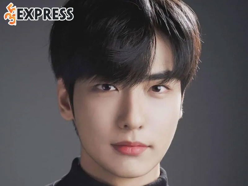 Qua lời kể của một nhân chứng, Lee Ji Han thiệt mạng khi cố gắng cứu một bé gái. Lee Ji Han mới 24 tuổi.