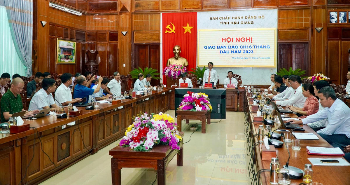 Quang cảnh hội nghị.