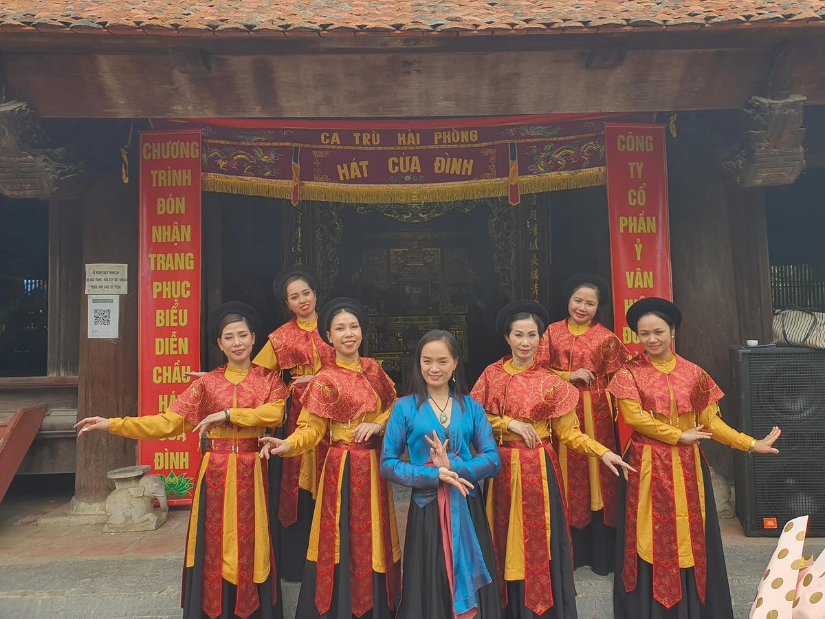 Cổ phục truyền thống được nhiều người yêu thích. Ảnh: NVCC. 