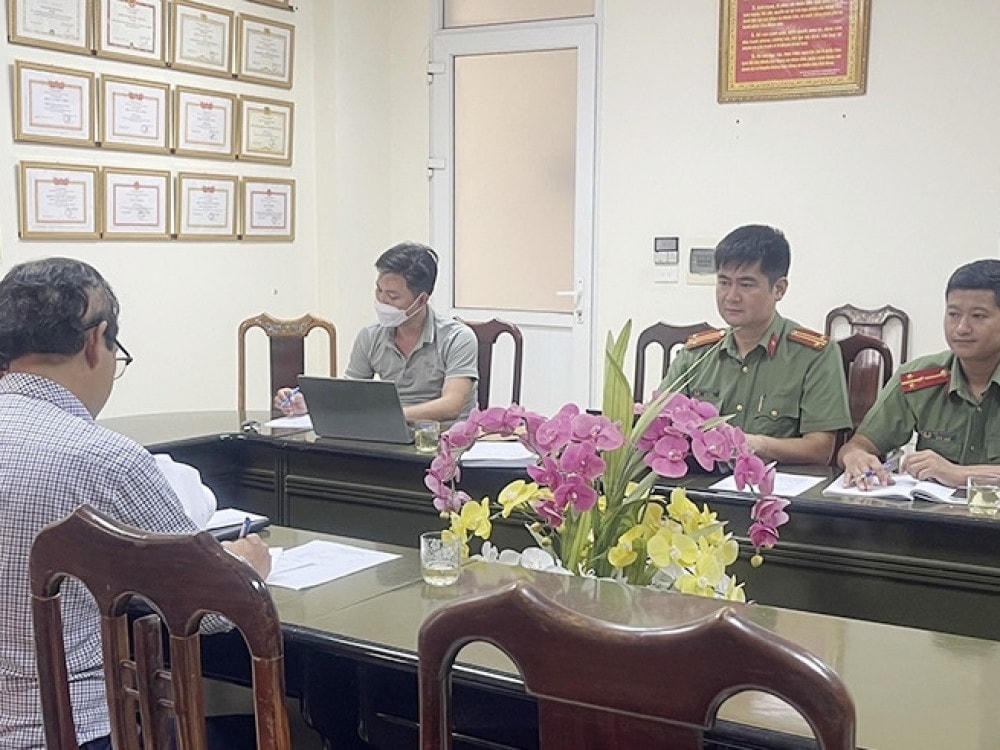 Lực lượng chức năng làm việc với L.Q.C.