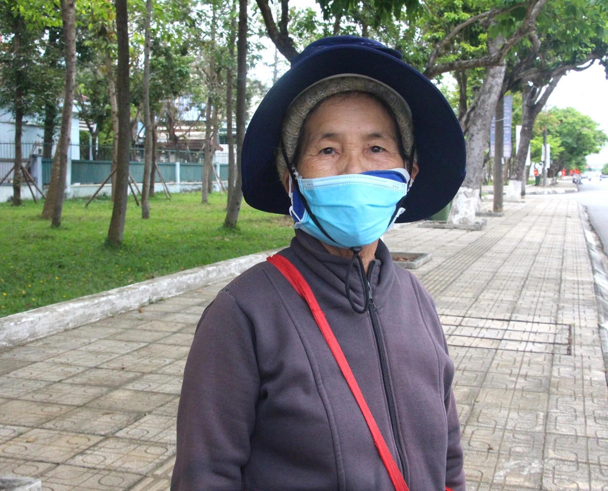 Bà Trương Thị Hương nói về Đền Hùng theo quan điểm của mình.