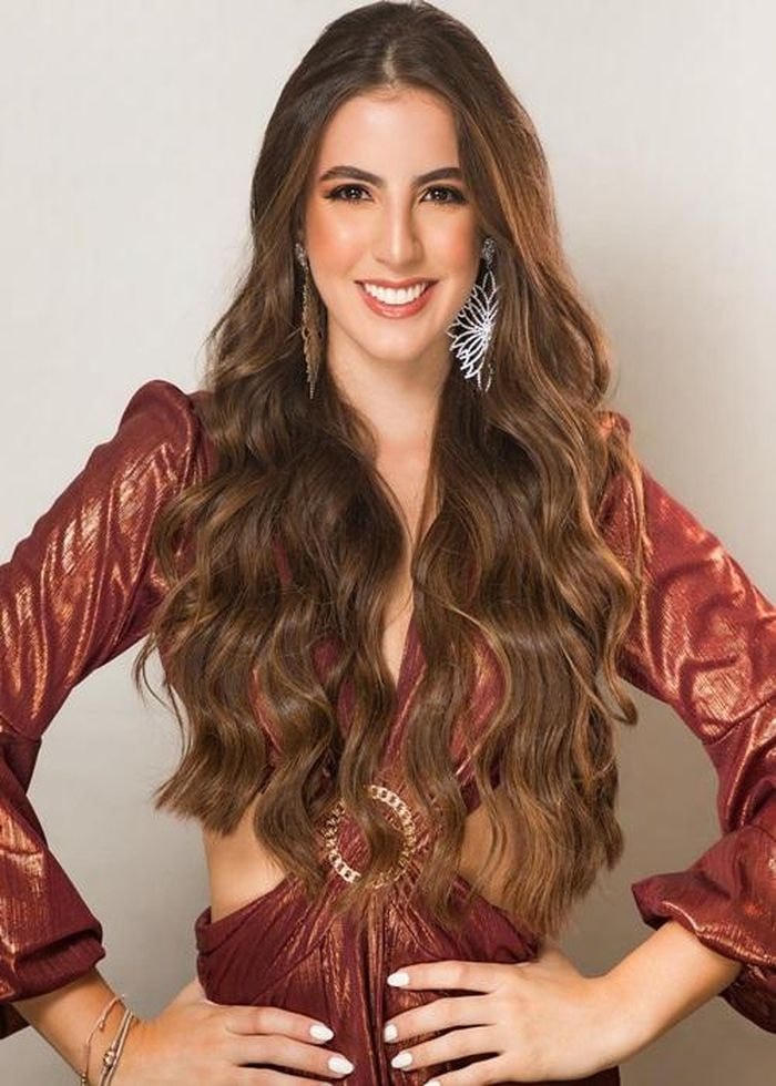 Đại diện Venezuela được xem là đối thủ đáng gờm tại Miss Charm. 