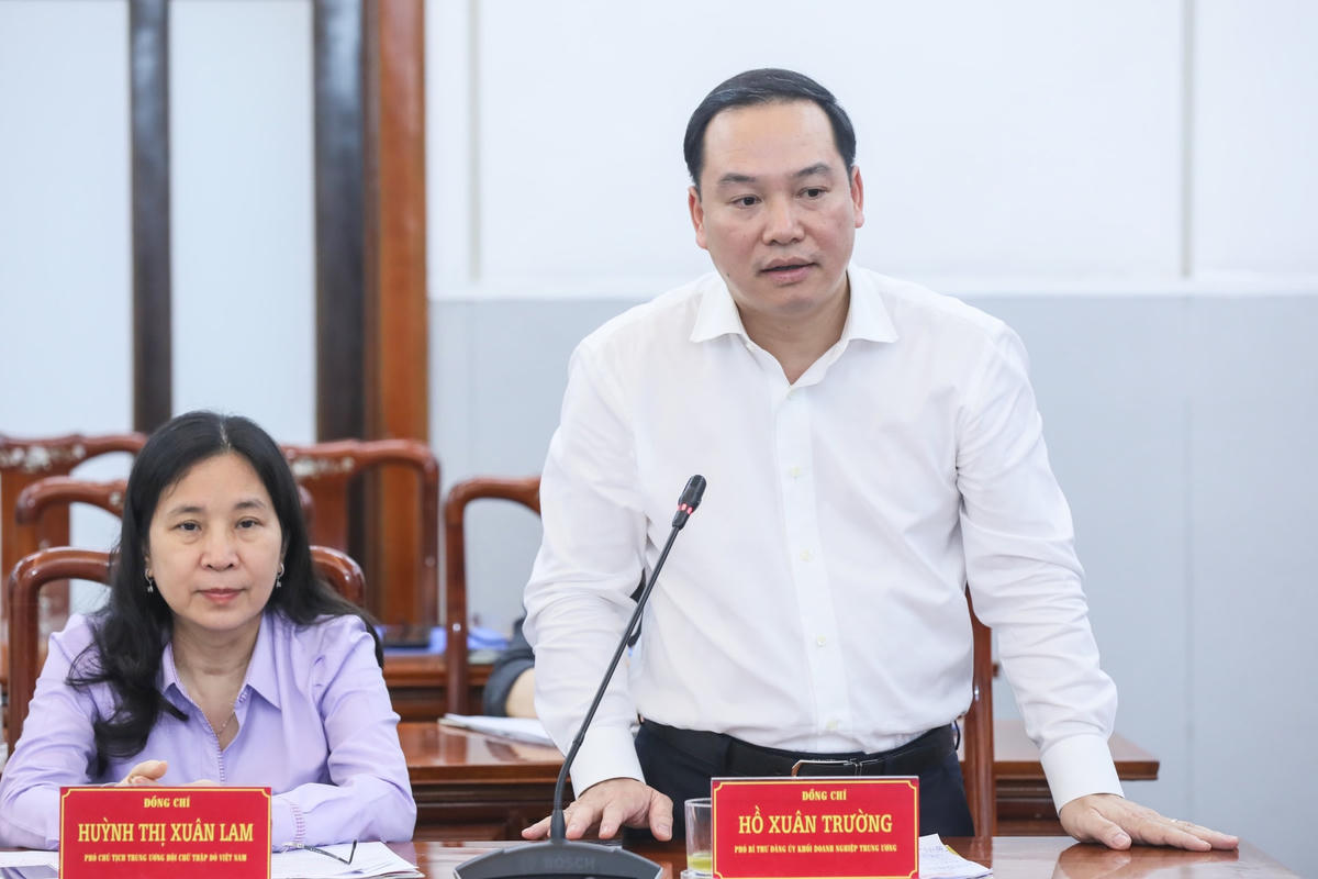 Chung tay hỗ trợ nhà Đại đoàn kết cho người nghèo tỉnh Điện Biên