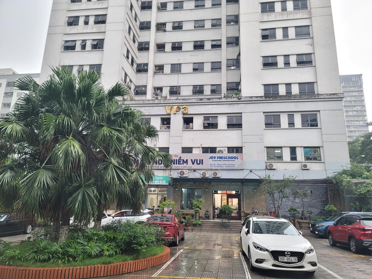 dự án VP3 Linh Đàm tăng chiều cao từ 29 lên 32 tầng, xây tăng số lượng căn hộ từ 192 đến 451 căn, vượt 259 căn so với quy hoạch. 