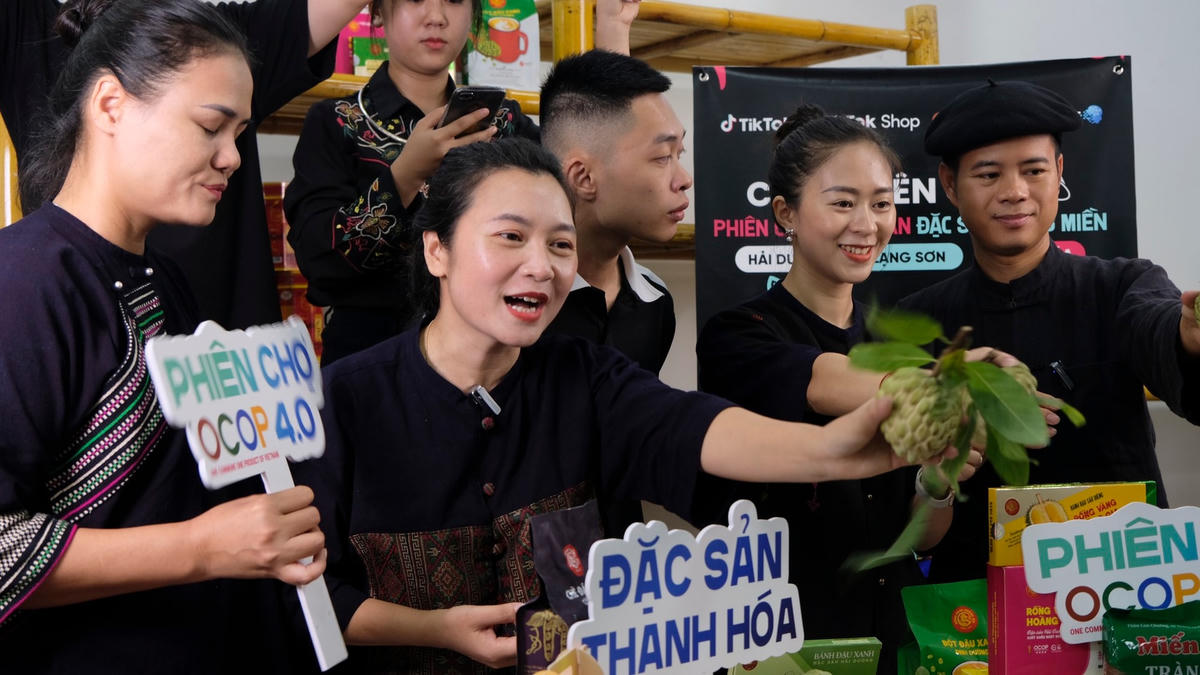 Việc quảng bá, đưa nông sản lên mạng xã hội để tăng việc tiêu thụ được Chủ tịch HND Trung ương HND Việt Nam đề cập tại đại hội.