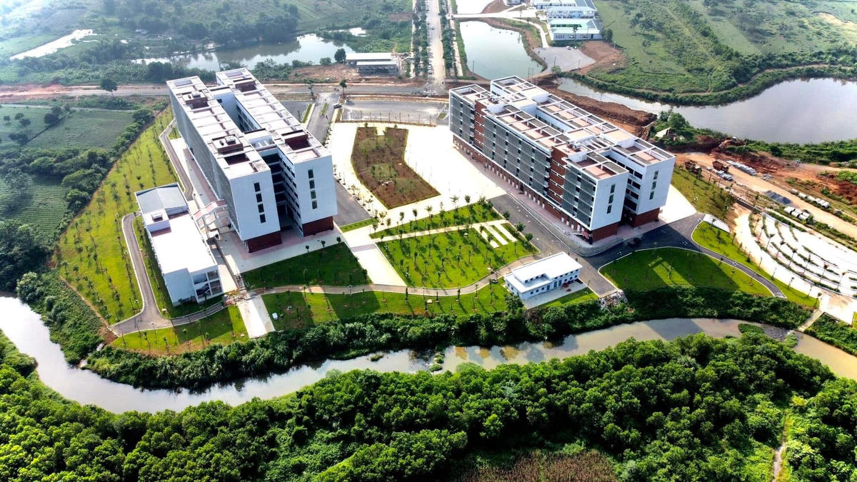 Hàng trăm chuyên gia giáo dục tham dự sự kiện đầu tiên được tổ chức tại ĐHQGHN trụ sở Hoà Lạc