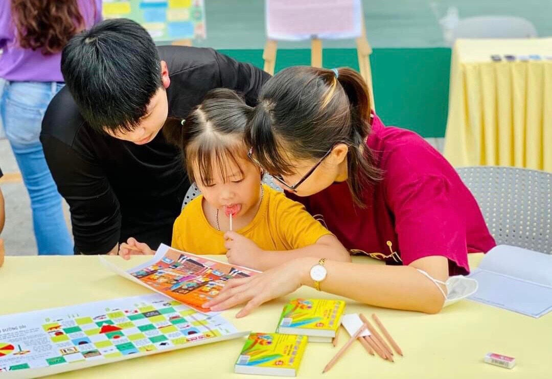 Nhìn vào thực tế, văn học cho trẻ em vẫn tồn tại những “điểm nghẽn” khó tháo gỡ. ẢNH:MH. 