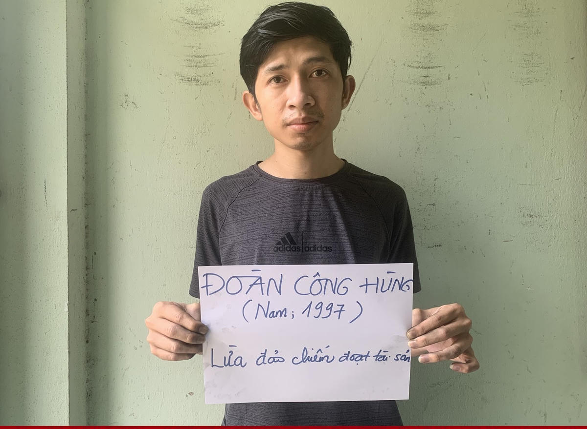 Đối tượng Đoàn Công Hùng tại cơ quan Công an.
